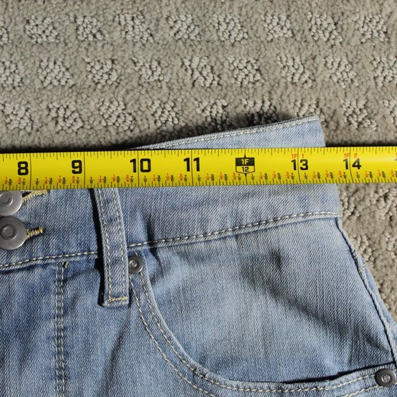 NWOT energie Size 5 Light Blue Frayed Hem Shorts - Picture 3 of 5